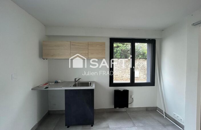 Local commercial / bureau de 30 m² - centre-bourg. — photo 4