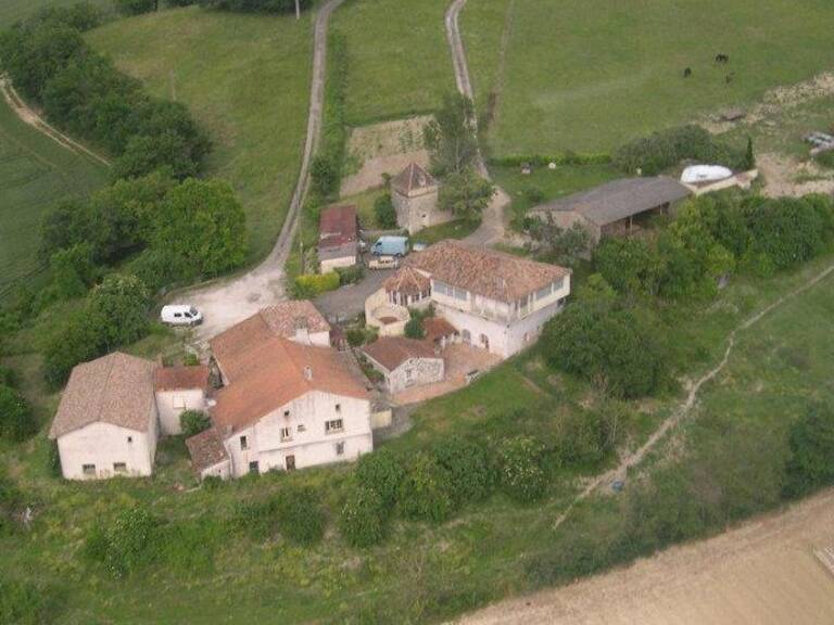 Domaine exceptionnel à 1 heure de Toulouse - 8 bâtiments et dépendances - vue sur les pyrénées — photo 1