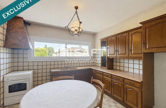 Maison familiale avec dépendances, grand sous-sol et jardin arboré — photo 4