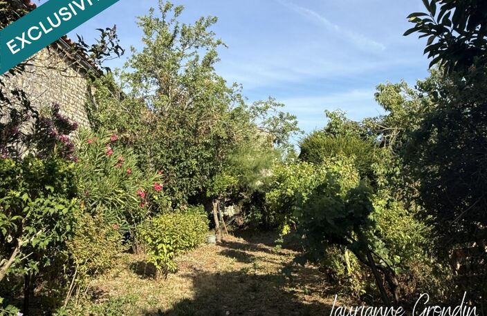 MAISON DE BOURG 117M2-PROCHE SAINT JEAN D'ANGÉLY — photo 3