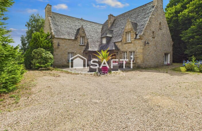 Maison de Prestige avec 6 chambres + maison de 35m² sur un terrain de 10040m². — photo 2