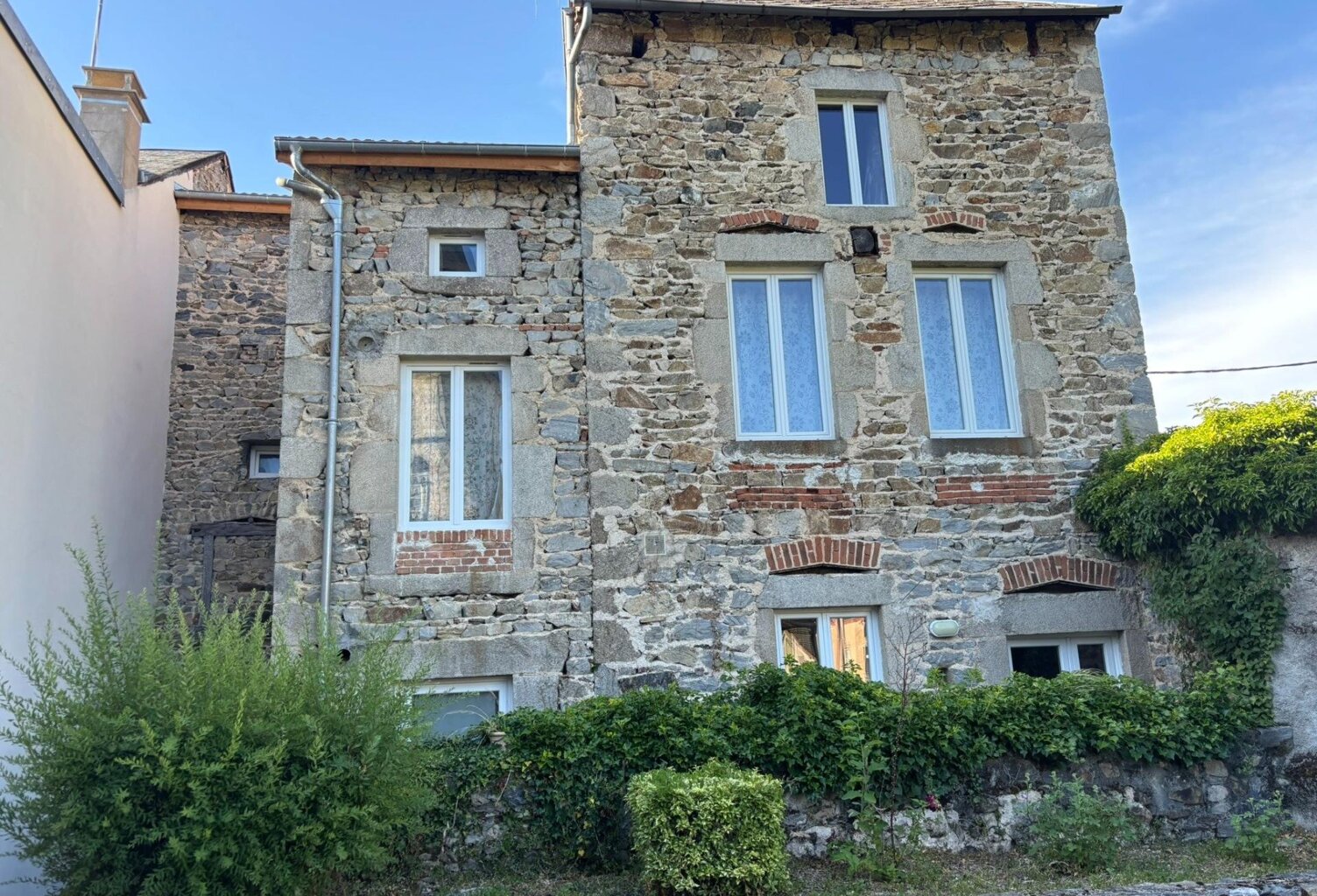 Ensemble immobilier avec fort potentiel — photo 1