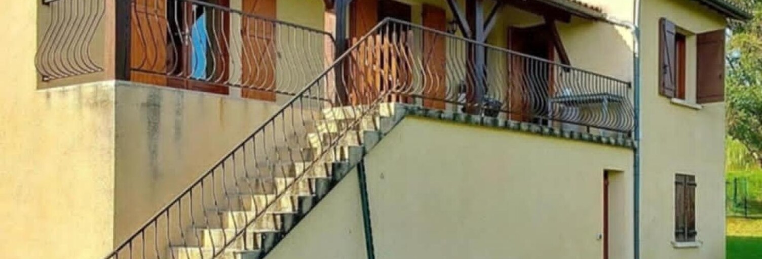 Maison 8 Pièces 150 m² à vendre à Douzillac (24190)