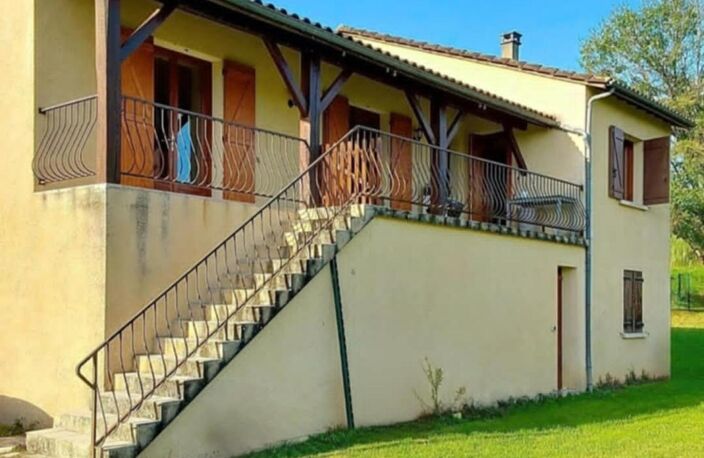 Maison familiale de 150 m² habitables avec sous-sol total, terrain de 1 500 m² et tout-à-l'égout — photo 4