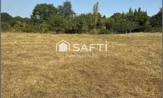 Terrain  1472 m² à vendre à Tabanac (33550)