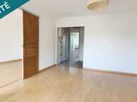 APPARTEMENT LUMINEUX ET SPACIEUX , QUARTIER AGREABLE , COMMERCES À PROXIMITÉ . — photo 2