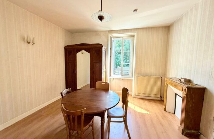 Maison d'habitation sur 2 niveaux avec sous-sol — photo 2