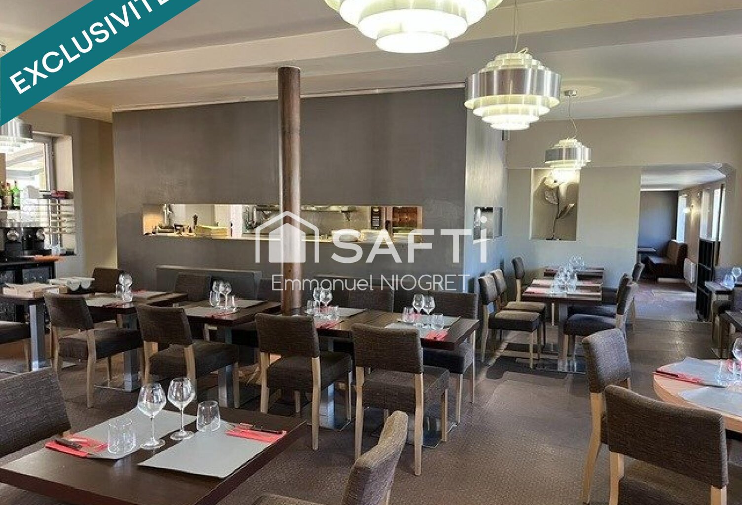 Institution local restaurant disposant d'une licence IV. — photo 1