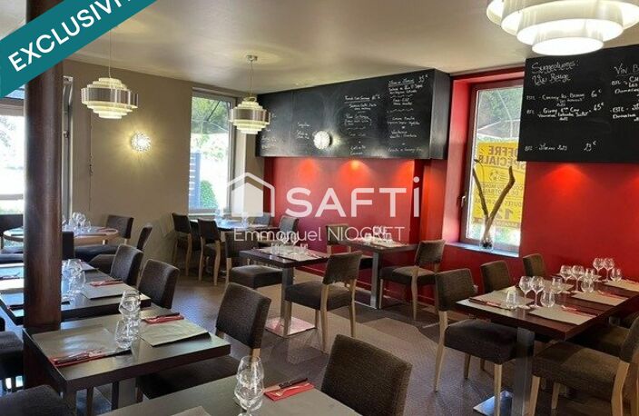 Institution local restaurant disposant d'une licence IV. — photo 2