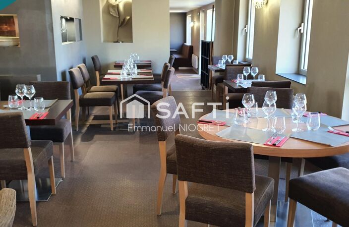 Institution local restaurant disposant d'une licence IV. — photo 4