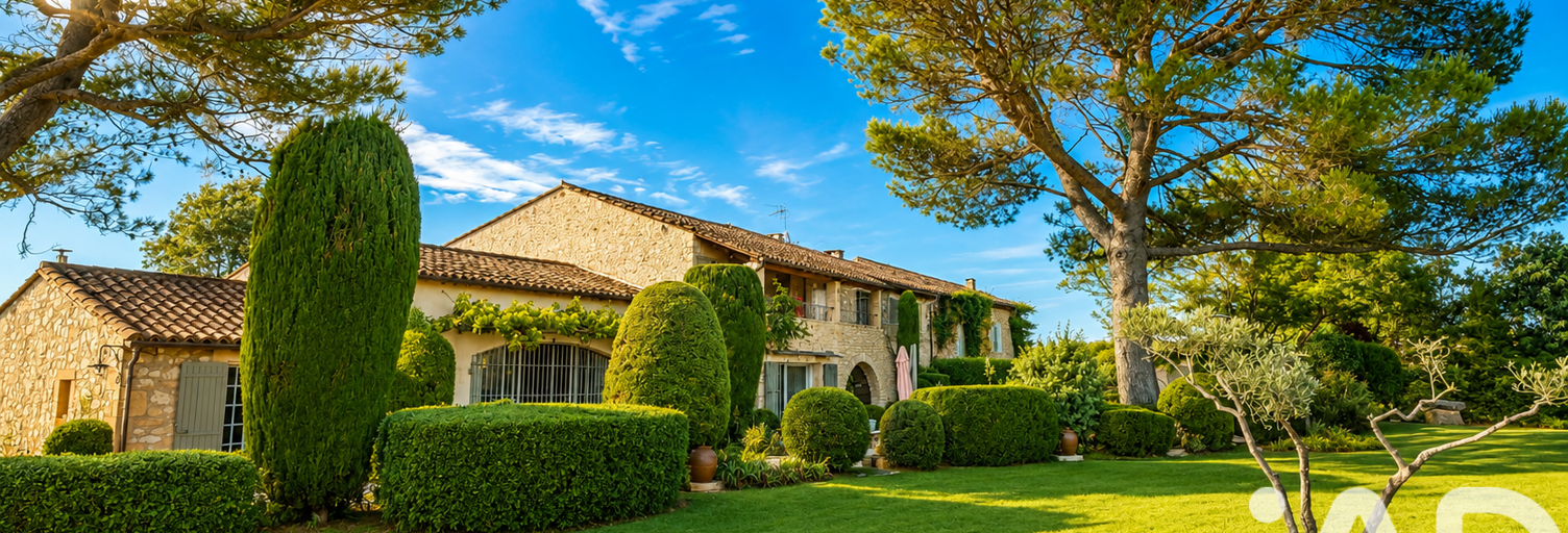 Maison 10 Pièces 340 m² à vendre à Eygalières (13810)