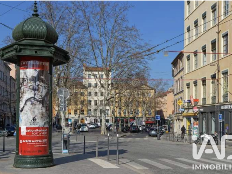 Vente Local commercial 62 m&sup2; — photo 1