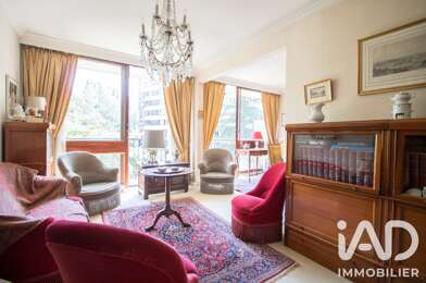 Appartement 6 pièces 176500 €