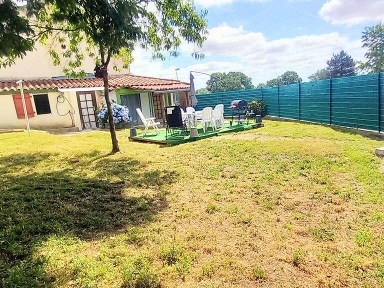 Vente Maison/villa 8 pièces — photo 1
