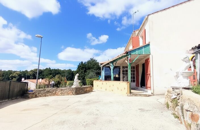 Vente Maison/villa 8 pièces — photo 3