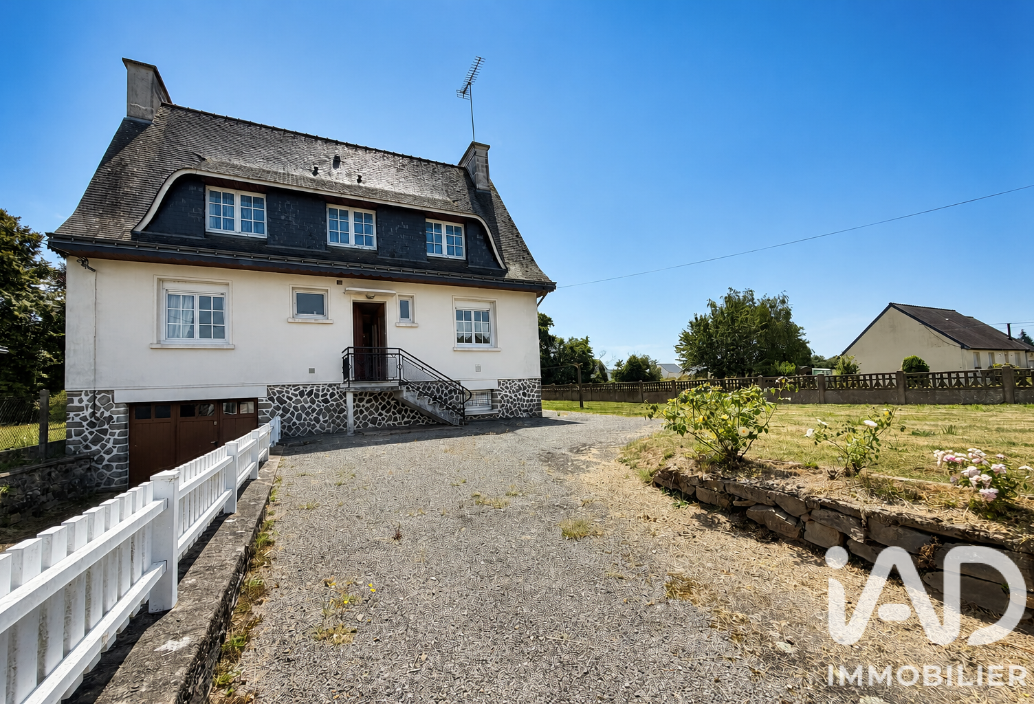 Vente Maison/villa 8 pièces — photo 1