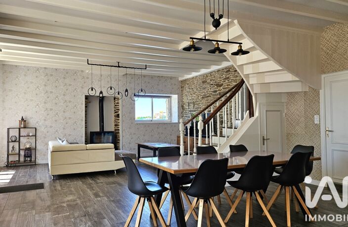 Vente Maison/villa 8 pièces — photo 2