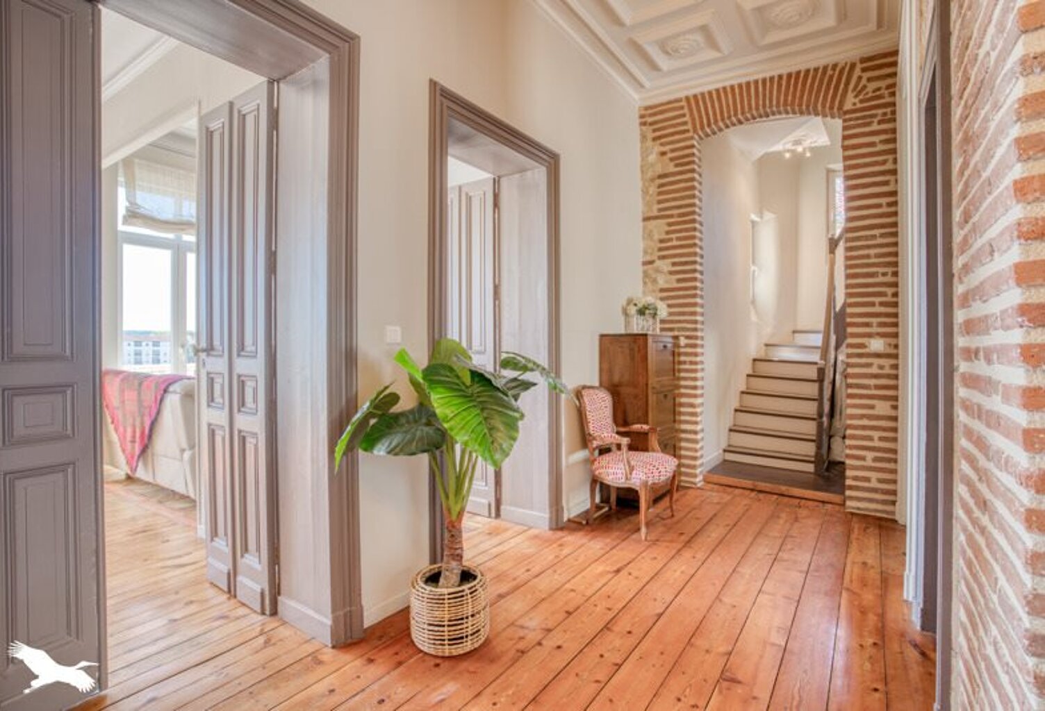 Maison en pierre de 8 pièces principales — photo 1