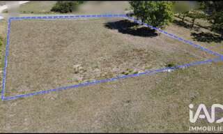 Terrain  1017 m² à vendre à Montpezat-de-Quercy (82270)
