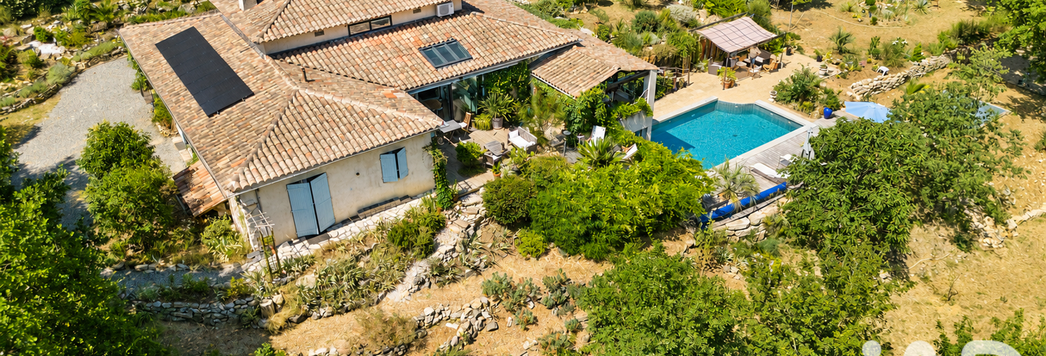 Maison 8 Pièces 270 m² à vendre à Tourrettes (83440)