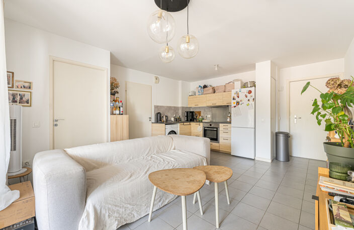 St Loup/ La Valbarelle: Type 2 avec Terrasse et Parking Priv — photo 2