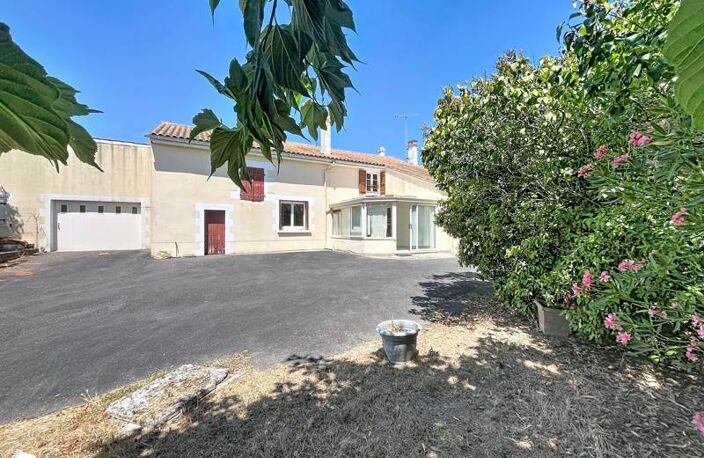 Maison en pierre de 6 pièces principales — photo 3