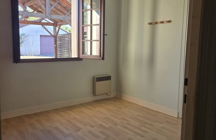 Vente Maison/villa 5 pièces — photo 2
