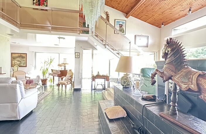 Vente Maison d'architecte 10 pièces — photo 2