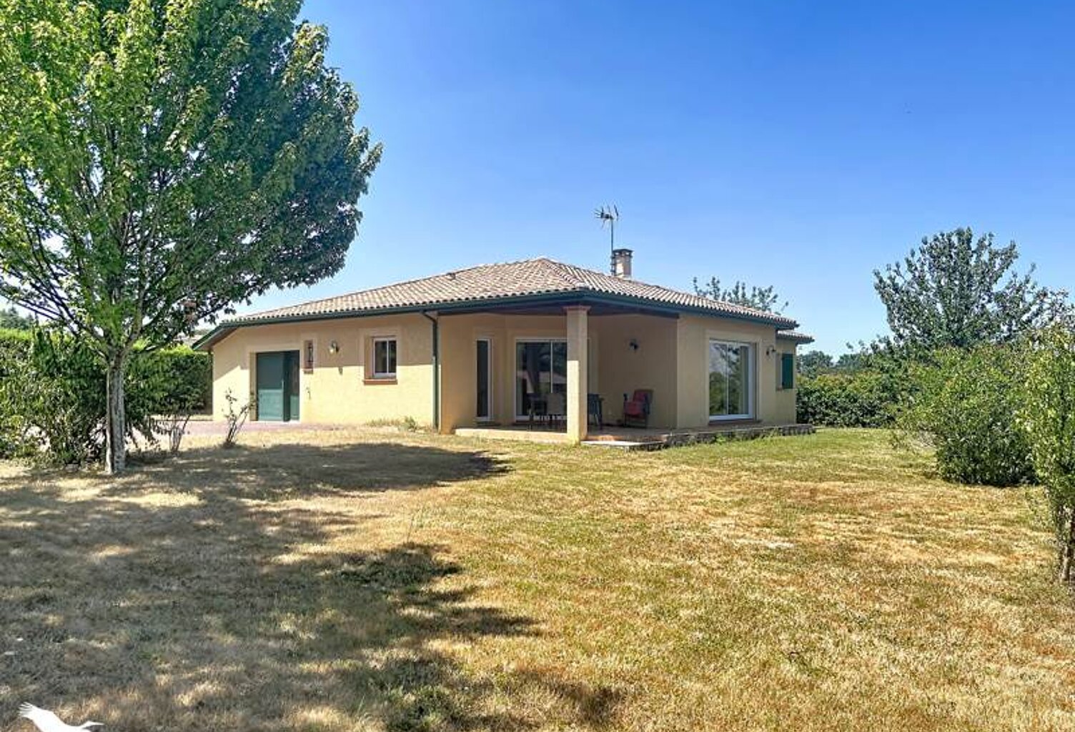 Villa de 6 pièces principales — photo 1