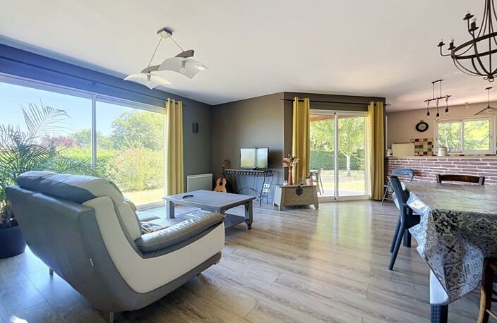 Villa de 6 pièces principales — photo 4