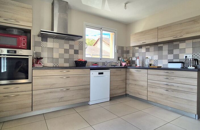 Vente Maison/villa 6 pièces — photo 4