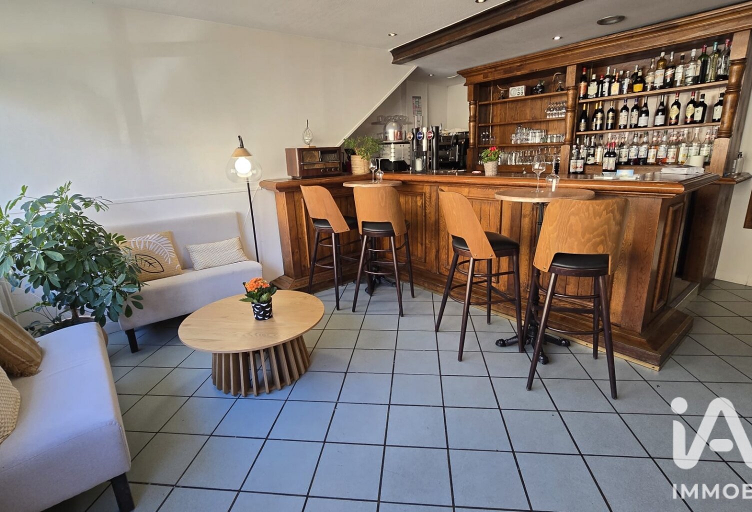 Vente Restaurant 90 m&sup2; — photo 1
