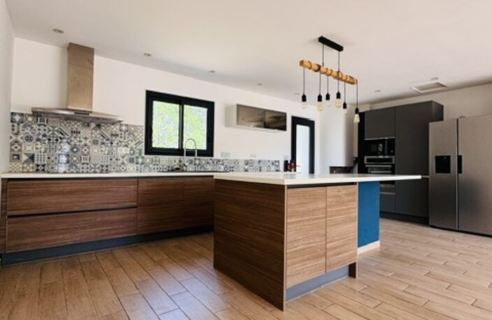 Vente Maison/villa 8 pièces — photo 3