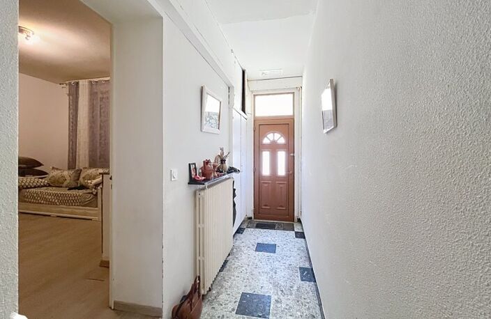 Maison de ville de 5 pièces principales — photo 2