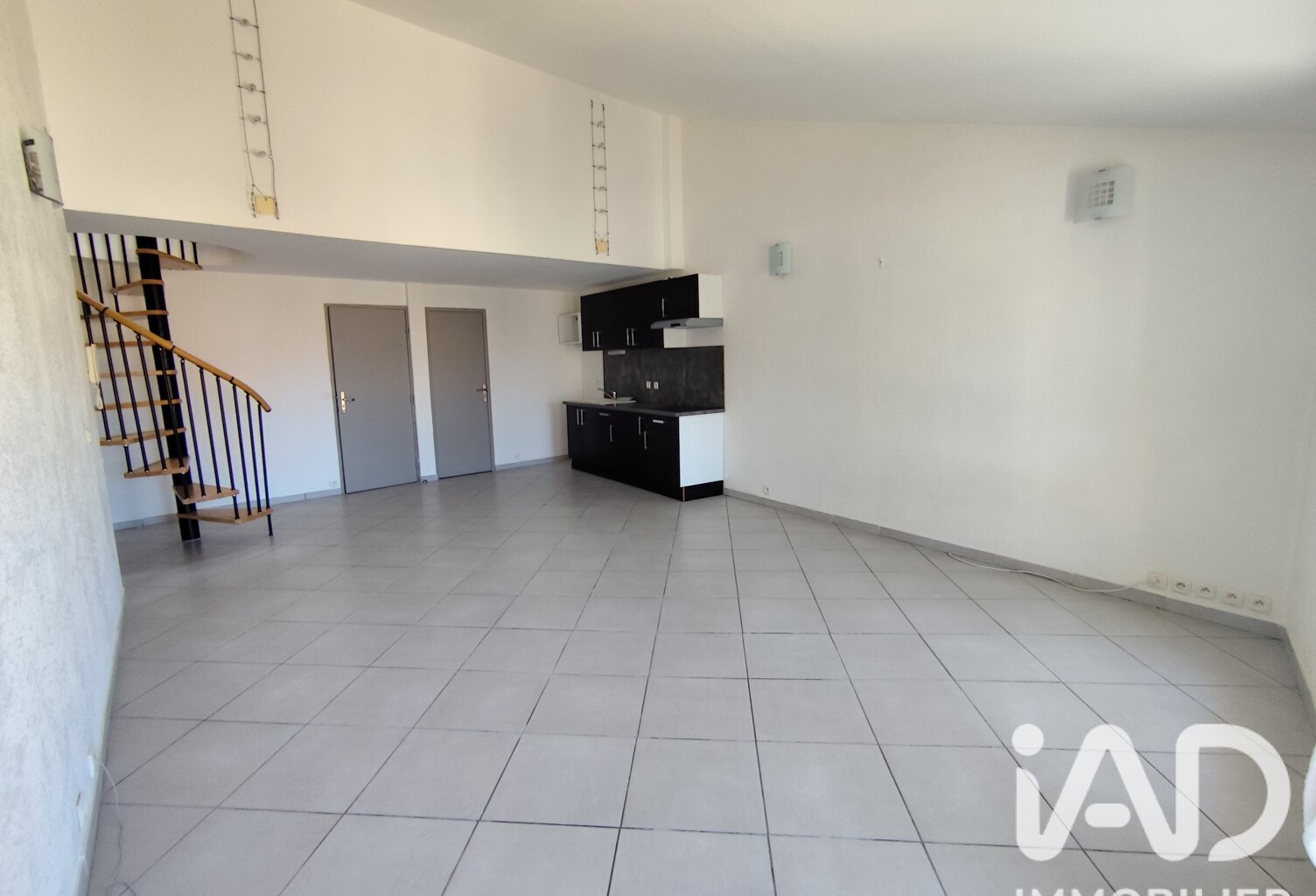 Vente Immeuble 130 m&sup2; — photo 1