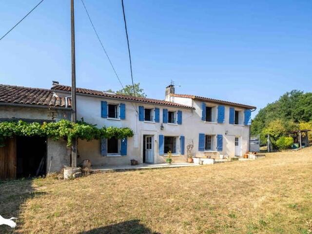Maison proposé à La Rochefoucauld-en-Angoumois