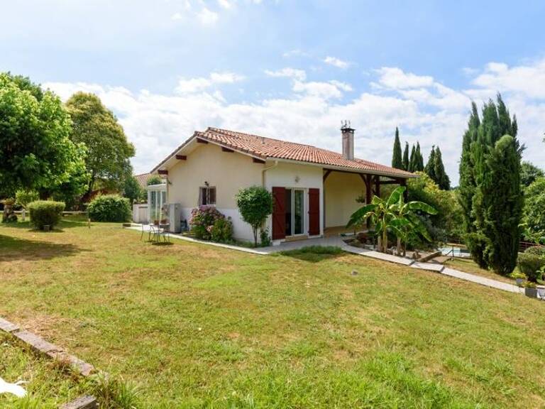 Maison de bourg de 5 pièces principales — photo 1