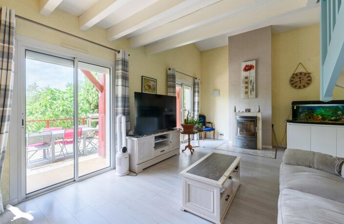 Maison de bourg de 5 pièces principales — photo 2