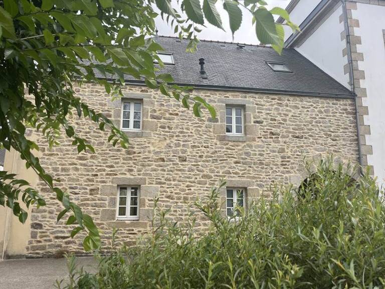 Maison en pierre de 5 pièces principales — photo 1