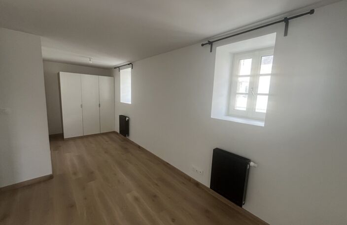 Maison en pierre de 5 pièces principales — photo 4
