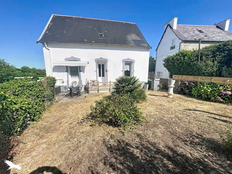 Maison en pierre de 4 pièces principales — photo 1