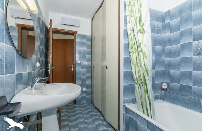 Vente maison 5 pièces 123 m² Poussan (34560) — photo 5