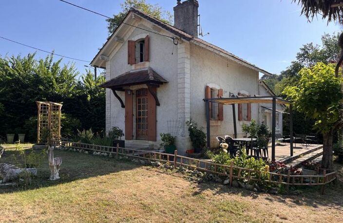 Maison en pierre de 4 pièces principales — photo 2