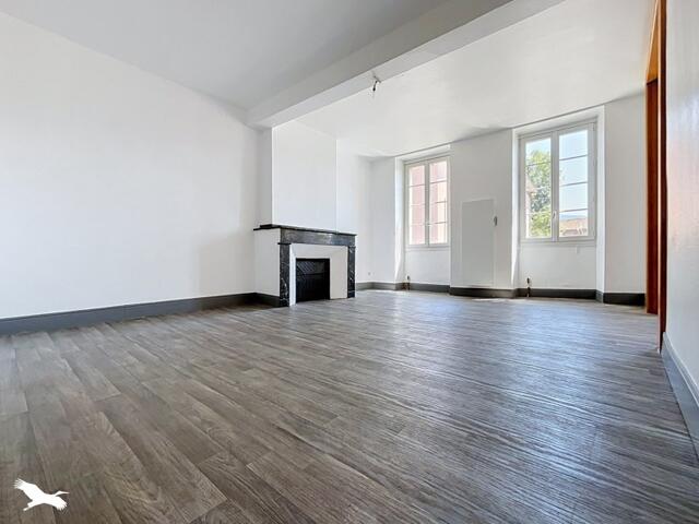Immeuble proposé à La Bastide-de-Sérou