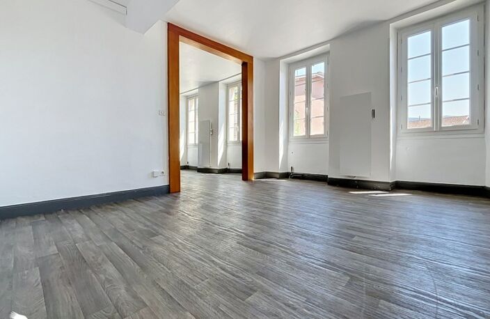 Vente immeuble   La Bastide-de-Sérou (09240) — photo 2