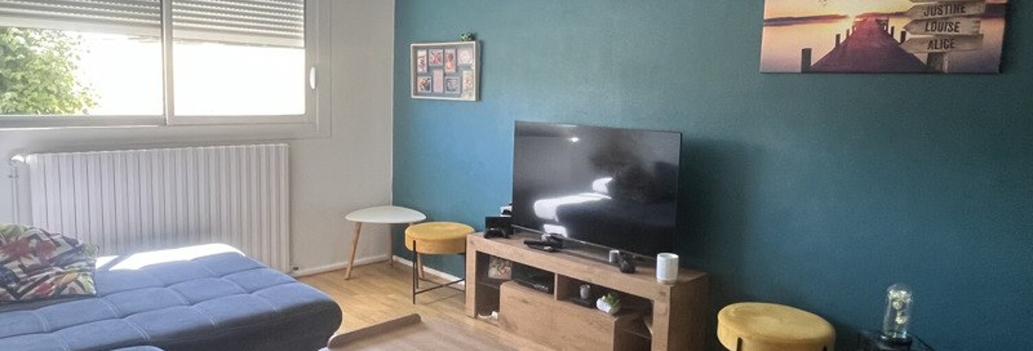 Maison 4 Pièces 103 m² à vendre à Lafeuillade-en-Vézie (15130)
