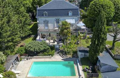Maison de ville de 12 pièces principales — photo du bien