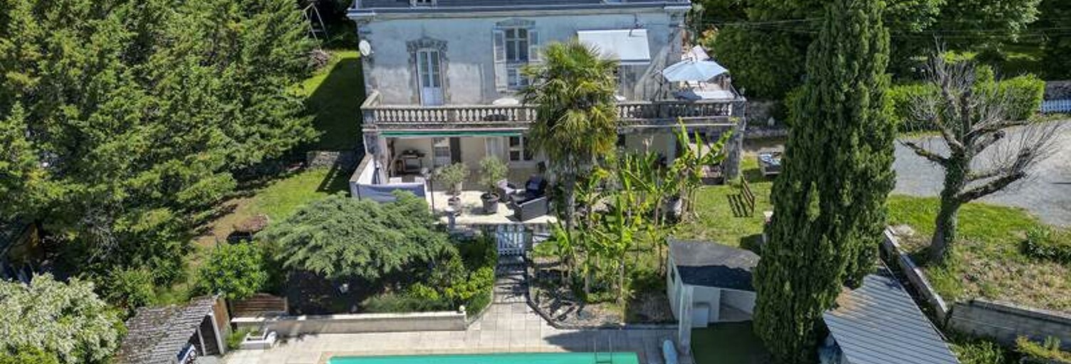 Maison 12 Pièces 220 m² à vendre à Thenon (24210)