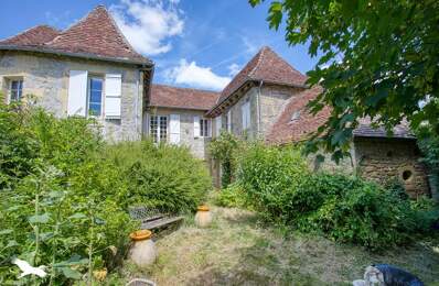 Maison en pierre de 7 pièces principales — photo du bien