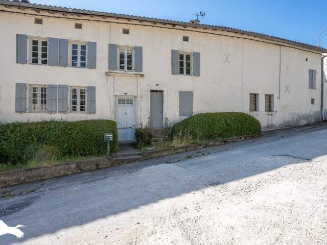 Maison de ville de 4 pièces principales — photo du bien